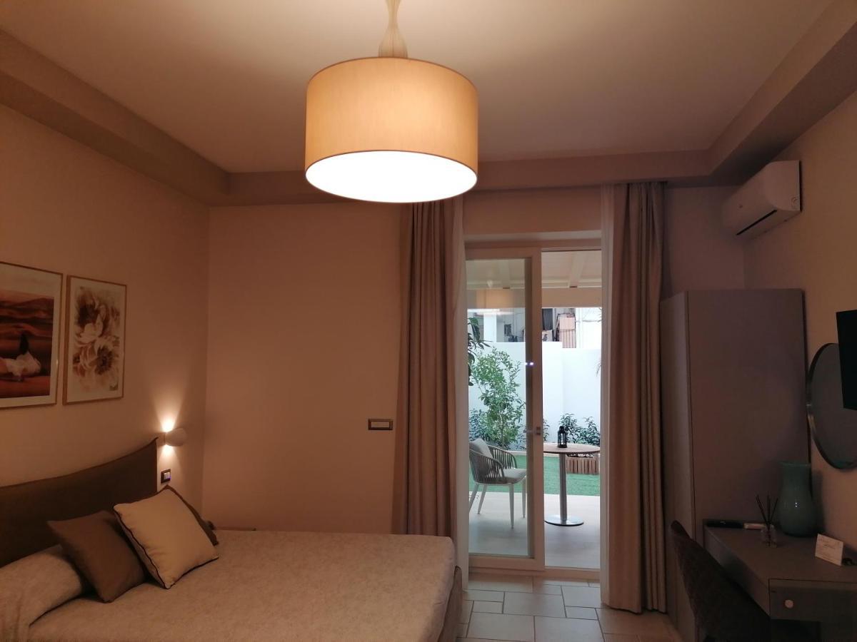 Lux Suite Taranto Exterior foto